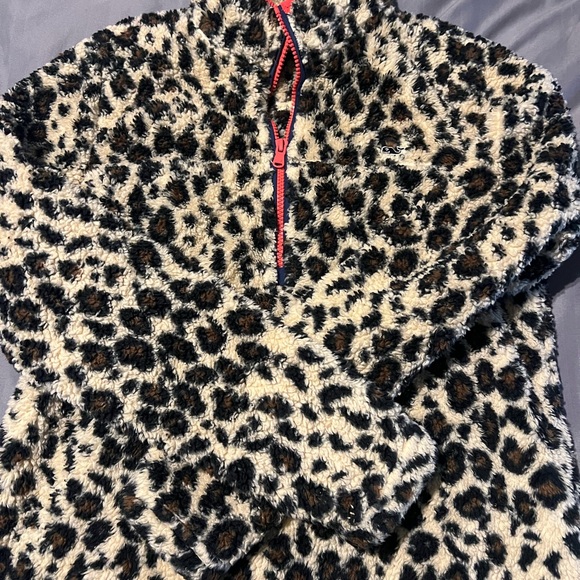 Vineyard Vines Tops - Vineyard Vines Leopard Print Fleece with pink 1/2 zip pullover